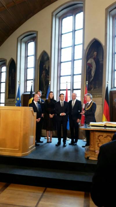 Prinzessin Alexandra von Luxemburg neben Emmanuel Macron im Kaisersaal am 10.Oktober 2017.