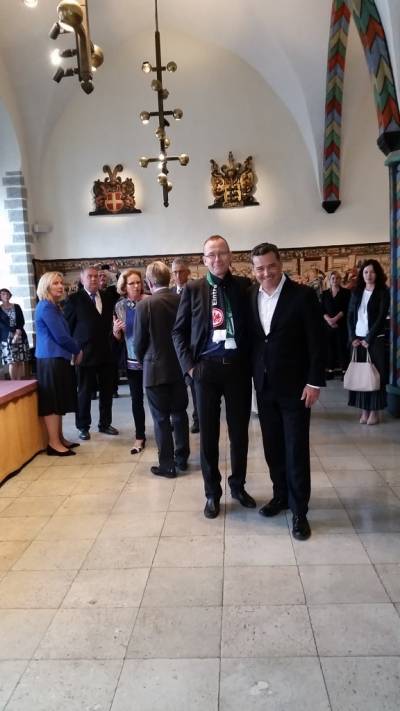 Oliver Schwebel (Geschftsfhrer der Wirtschaftsfrderung Frankfurt) beim Empfang im Rathaus von Tallin

