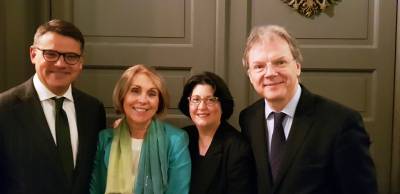 Jahresempfang der MIT
Frankfurt am 09.09.2019 im Liebighaus.

v.l.: Landtagsprsident Boris Rhein MdL, Christiane Loizides (Vorsitzende der CDU Dornbusch), Nicole Marneros und Stadtrat Dr. Bernd Heidenreich