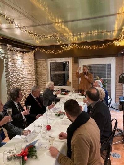 Die Vorsitzende der CDU Dornbusch Georgalis bei der Begrung