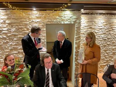 Ehrung eines langjhrigen Mitglieds der CDU Dornbusch durch Dr. Kler