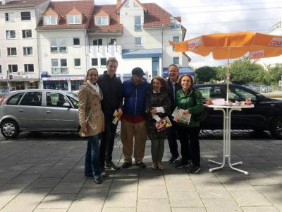 Wahlkampf vor dem Haus Dornbusch am 12. 09.2017